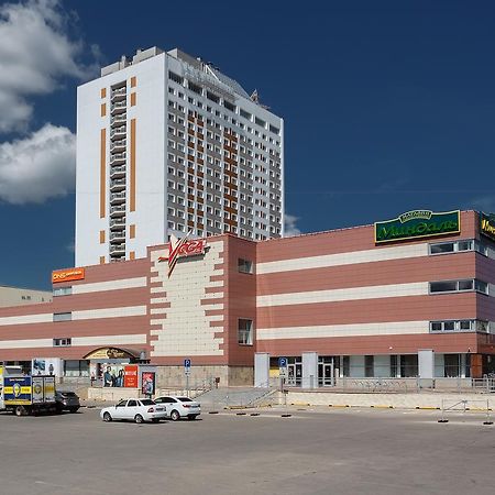 Vega Hotel Togliatti Εξωτερικό φωτογραφία